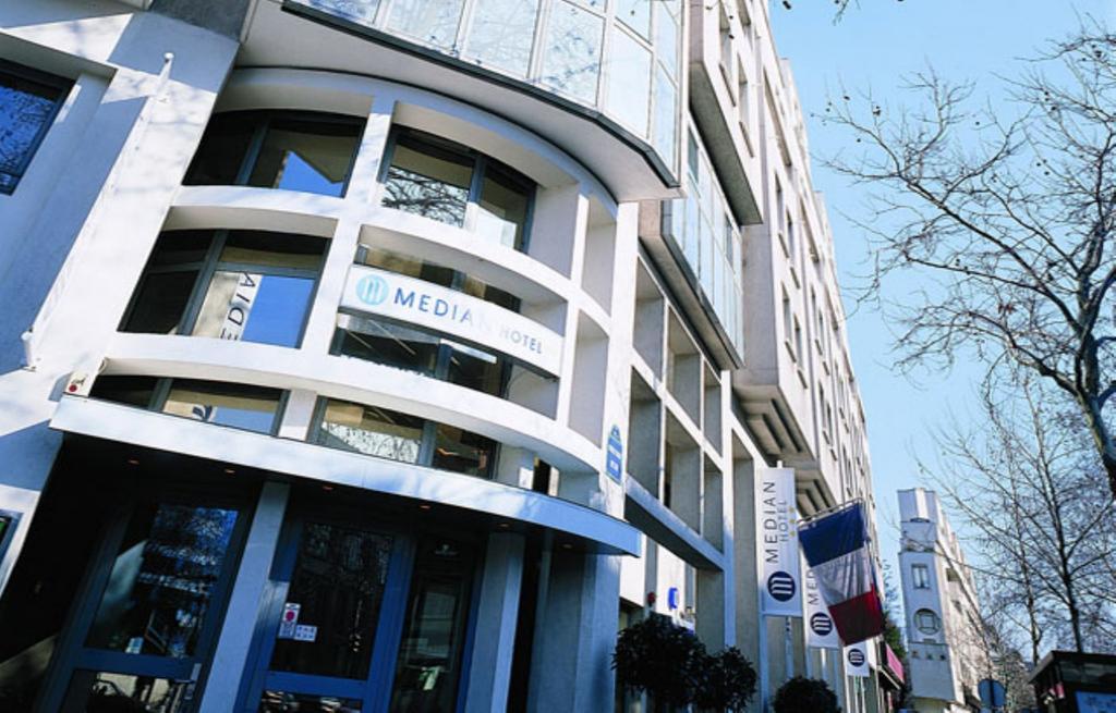 Median Porte De Versailles Hotel Parigi