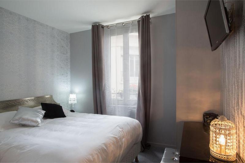 Aux Trois Portes Hotel