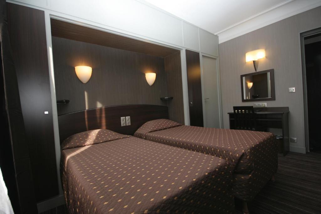 Hotel Victor Massé 2*