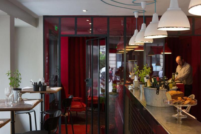 Hotel Aux Trois Portes 2*