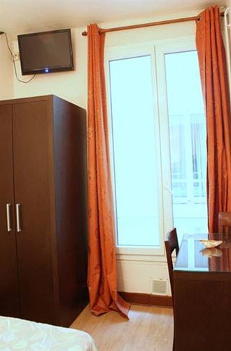 Hotel Anya 2*