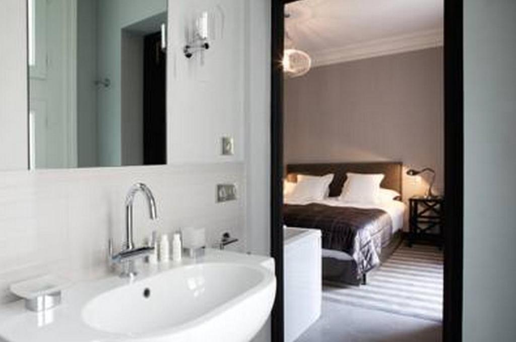 Hotel Le Singulier Parigi