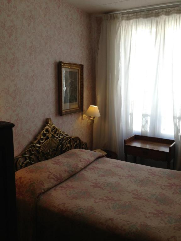 Hotel Agora 2*