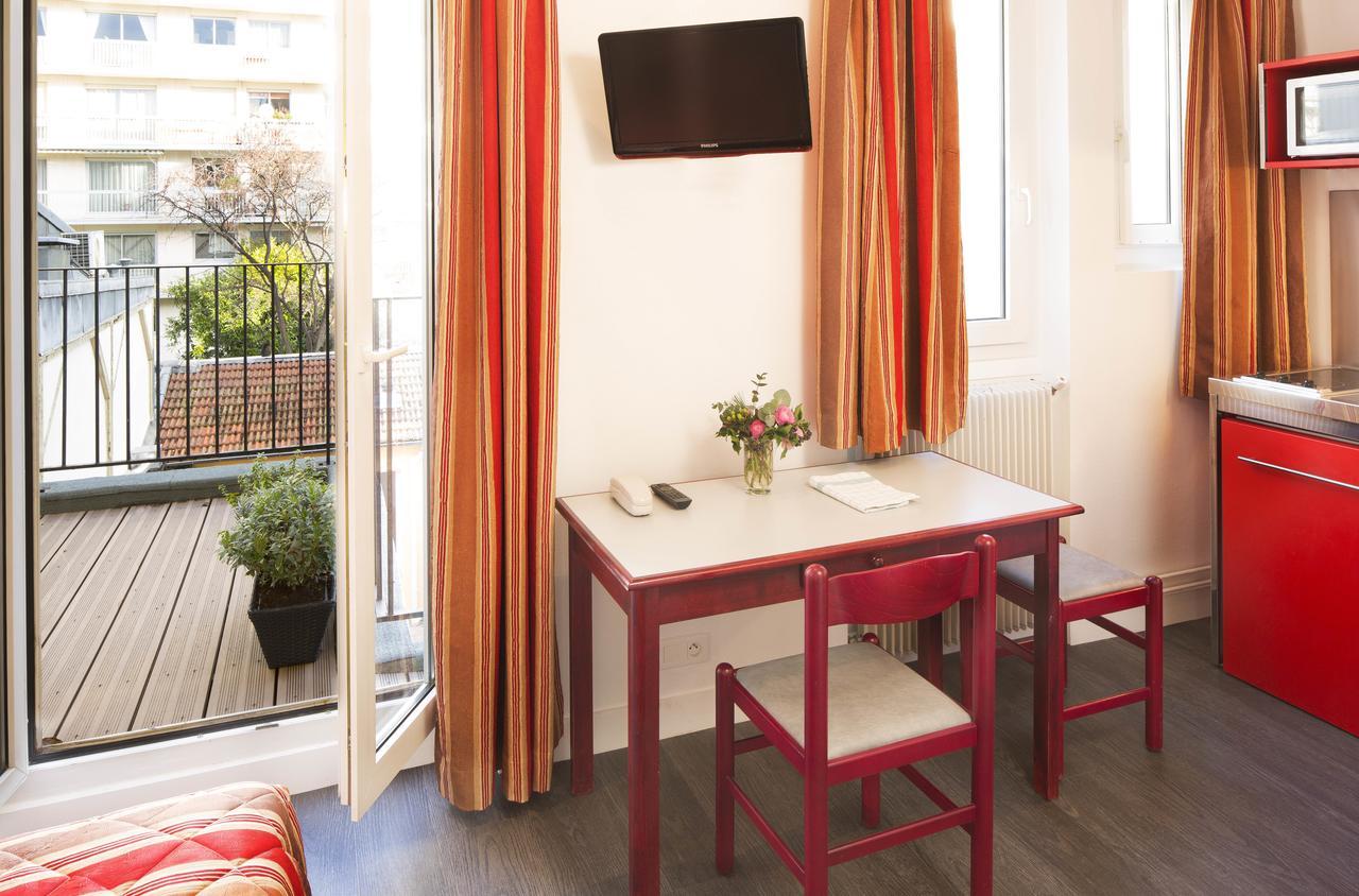 Aparthotel Family