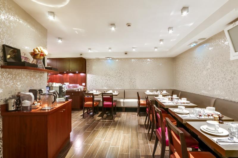 Le 12 Hotel 4*