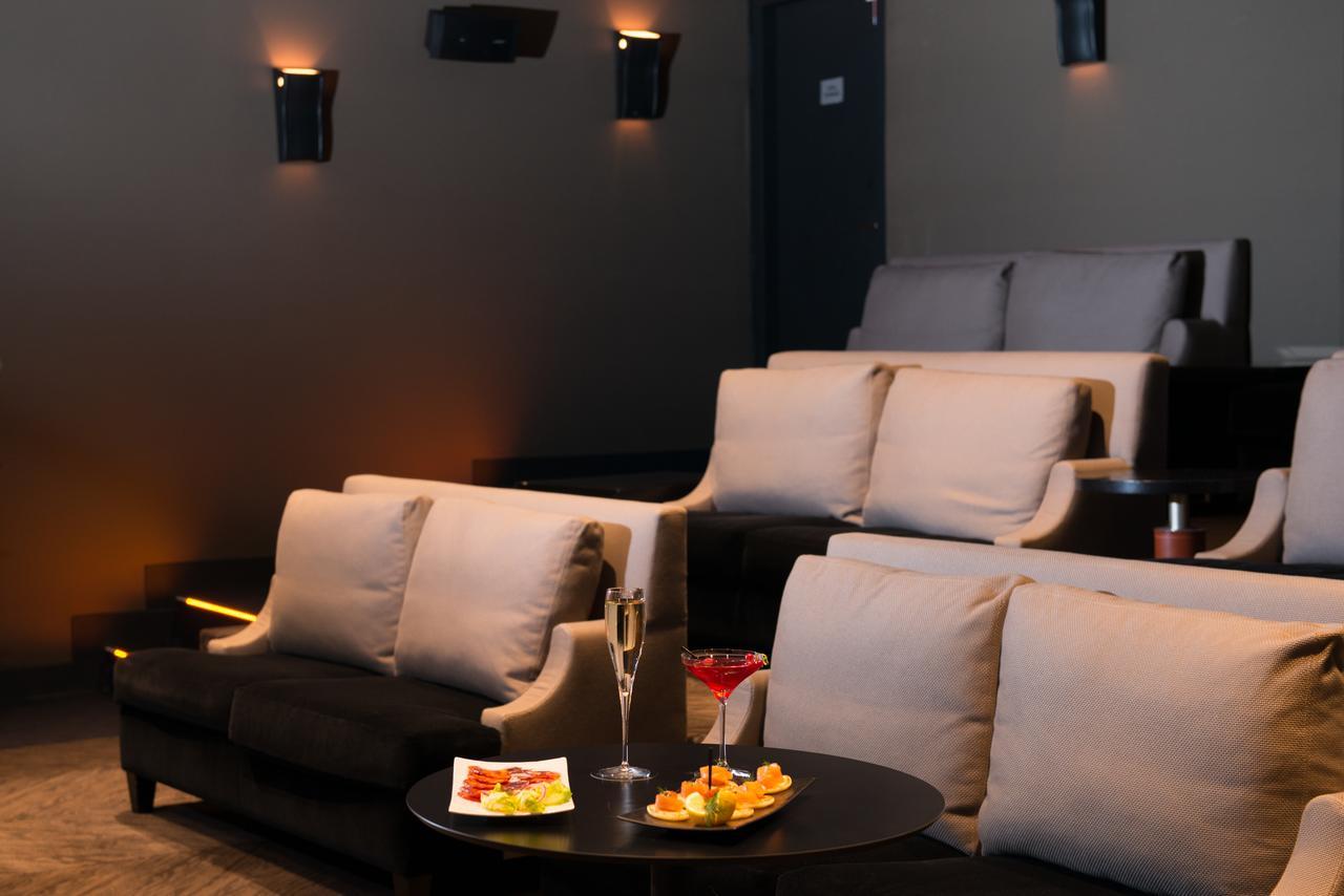 Hotel Marignan Champs-elysées 5*