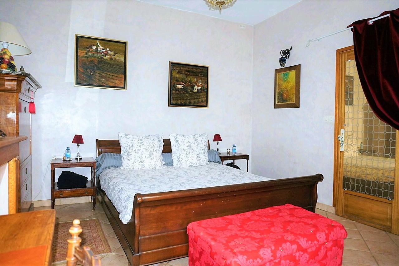 La Maison Rouge * Parigi