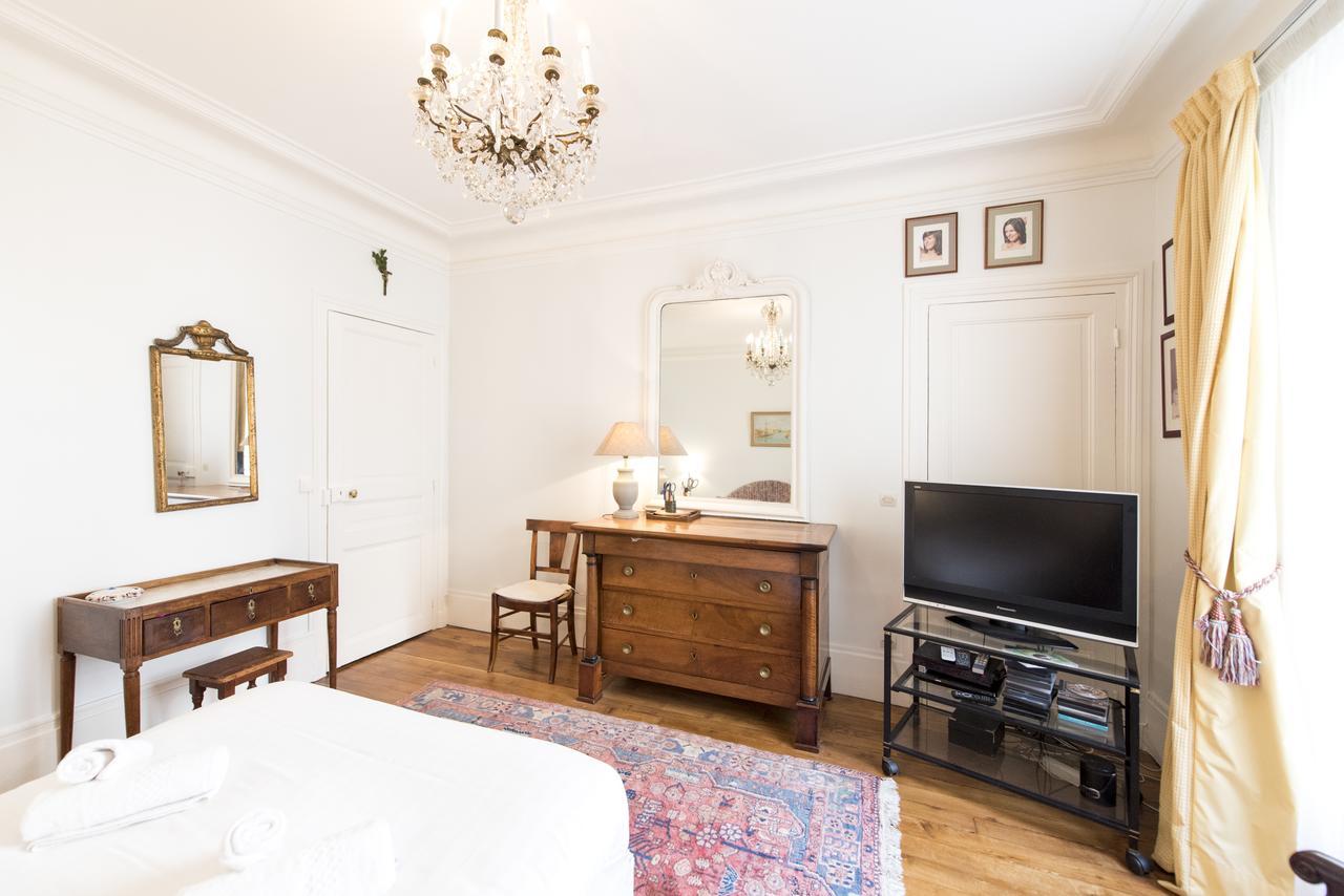 Veeve - French-style Allure In Saint-germain Des Prés