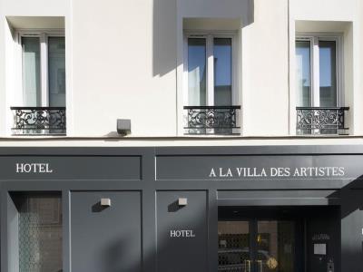 Hotel A La Des Artistes Parigi