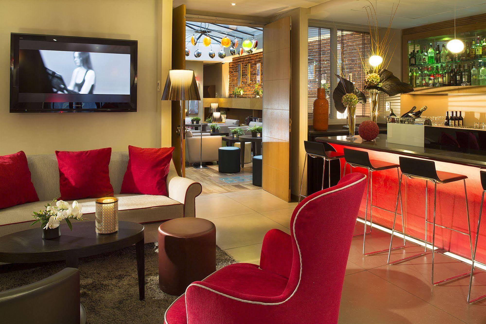 Hotel Le Six 4*