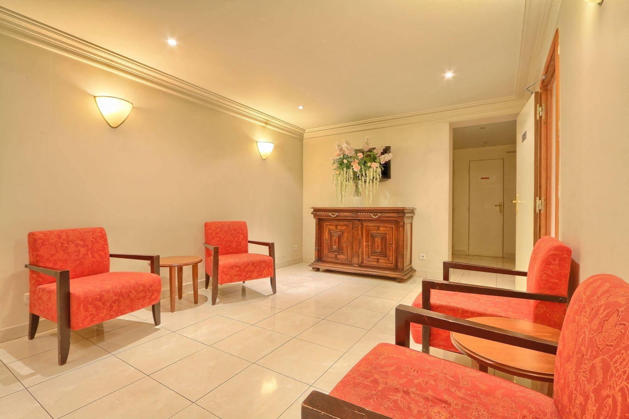 Hotel 121 Parigi