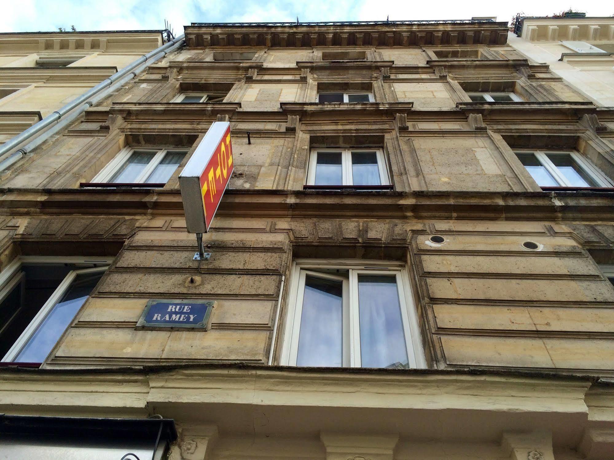 Azur Montmartre Hotel