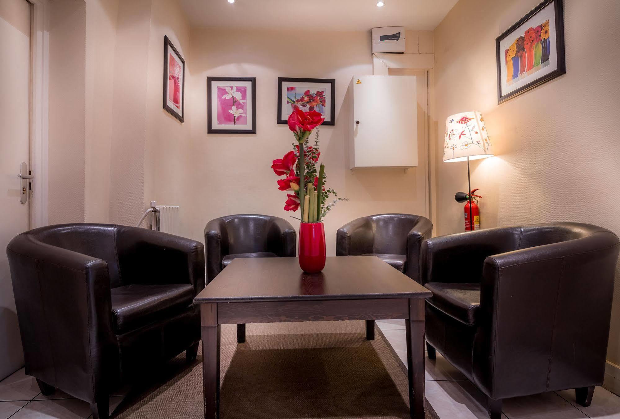 Ibis Styles Montmartre Batignolles Hotel