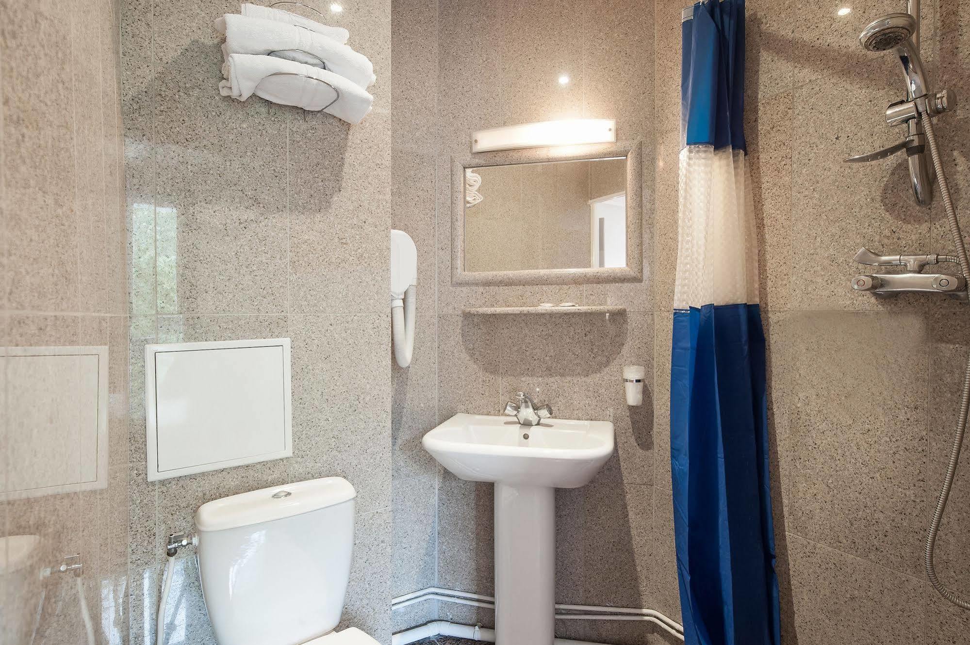 Hotel Americain 2*