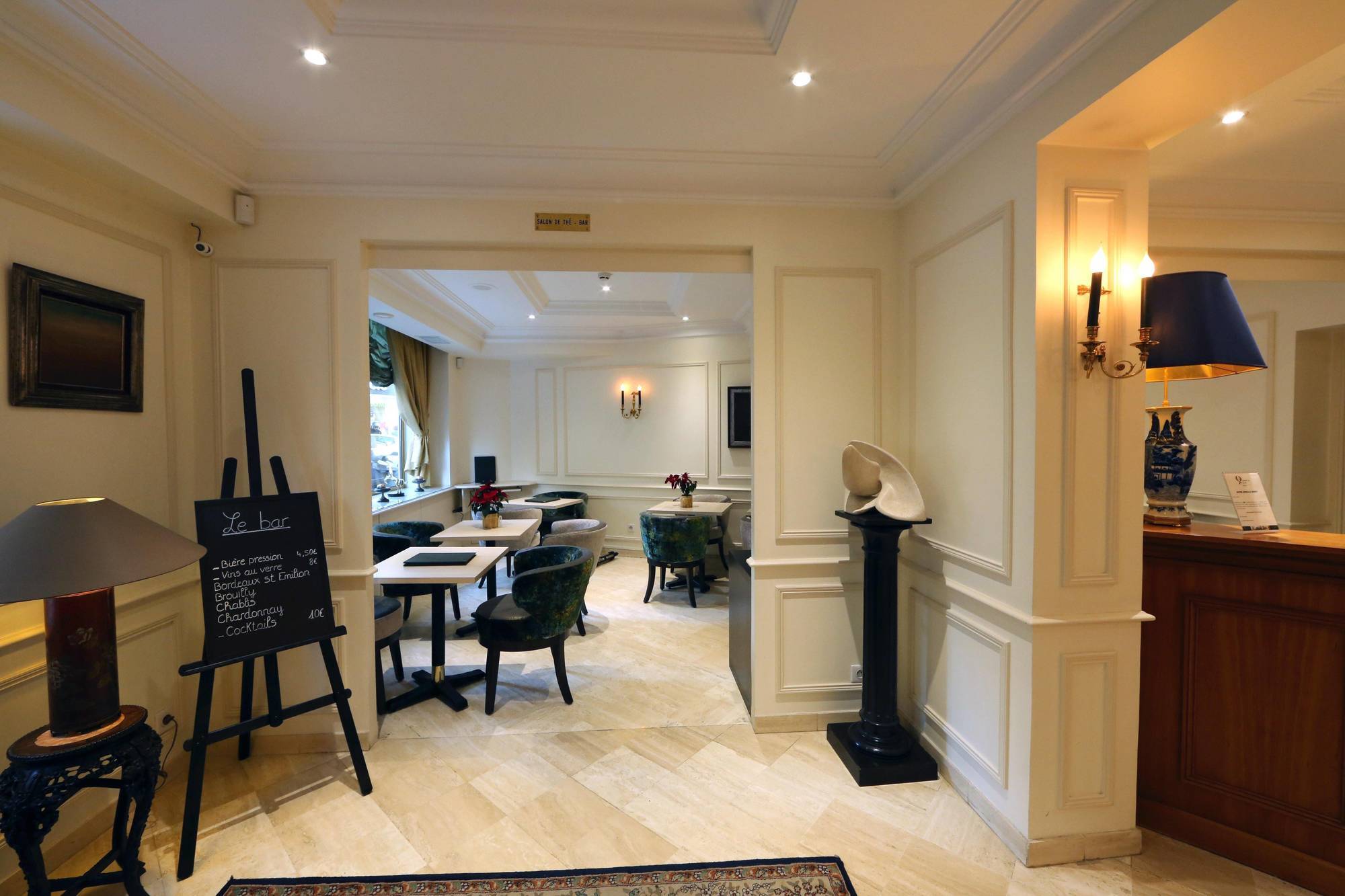Queens Boutique Hotel 3*