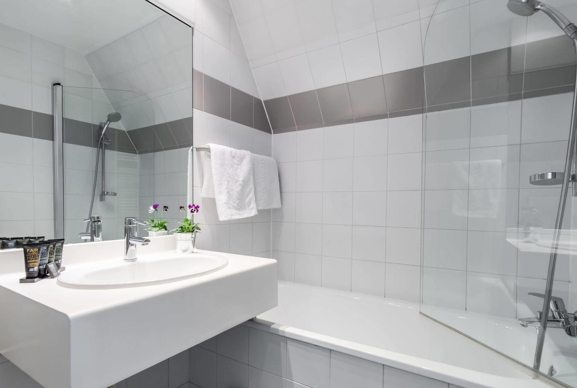 55 Montparnasse Hotel 3*