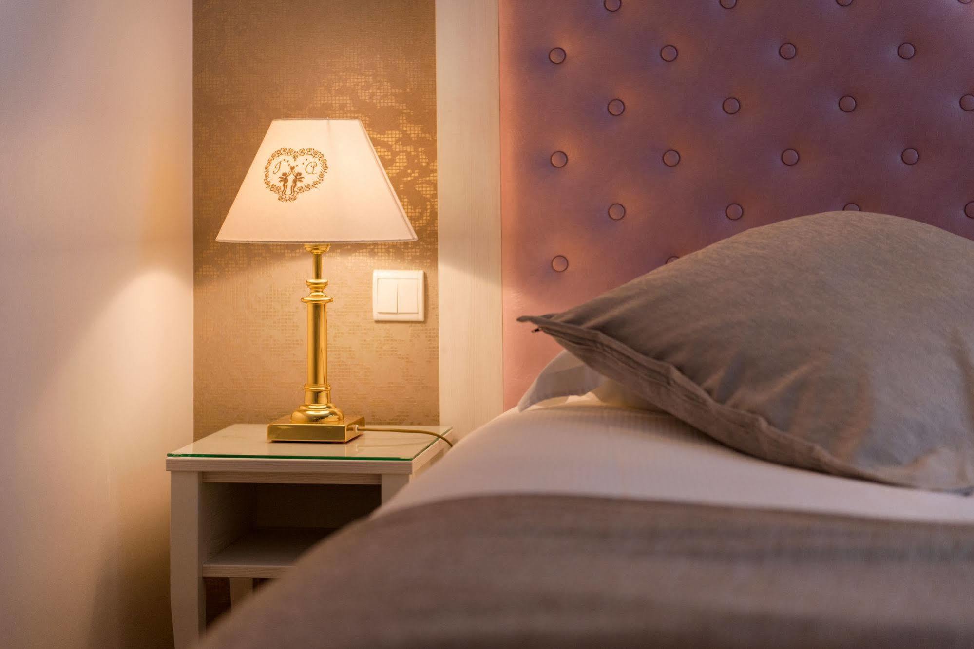 Hotel Princesse Caroline Parigi