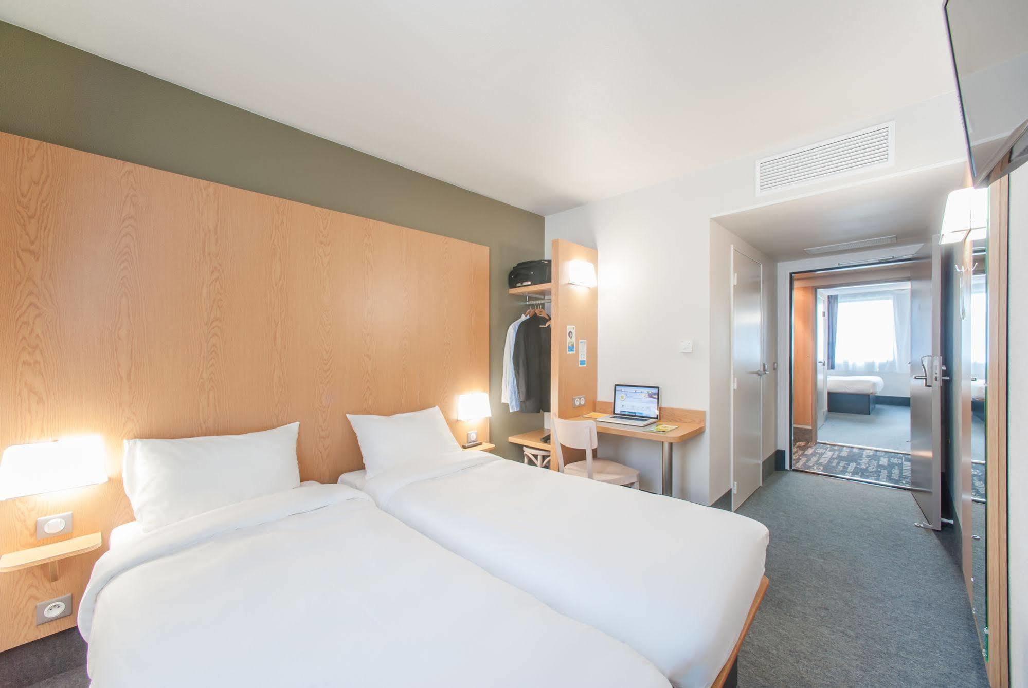 Porte Des Lilas 2* Parigi