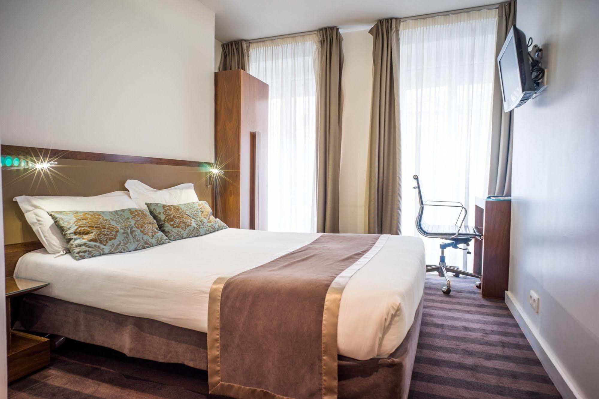 Art Hotel 3*