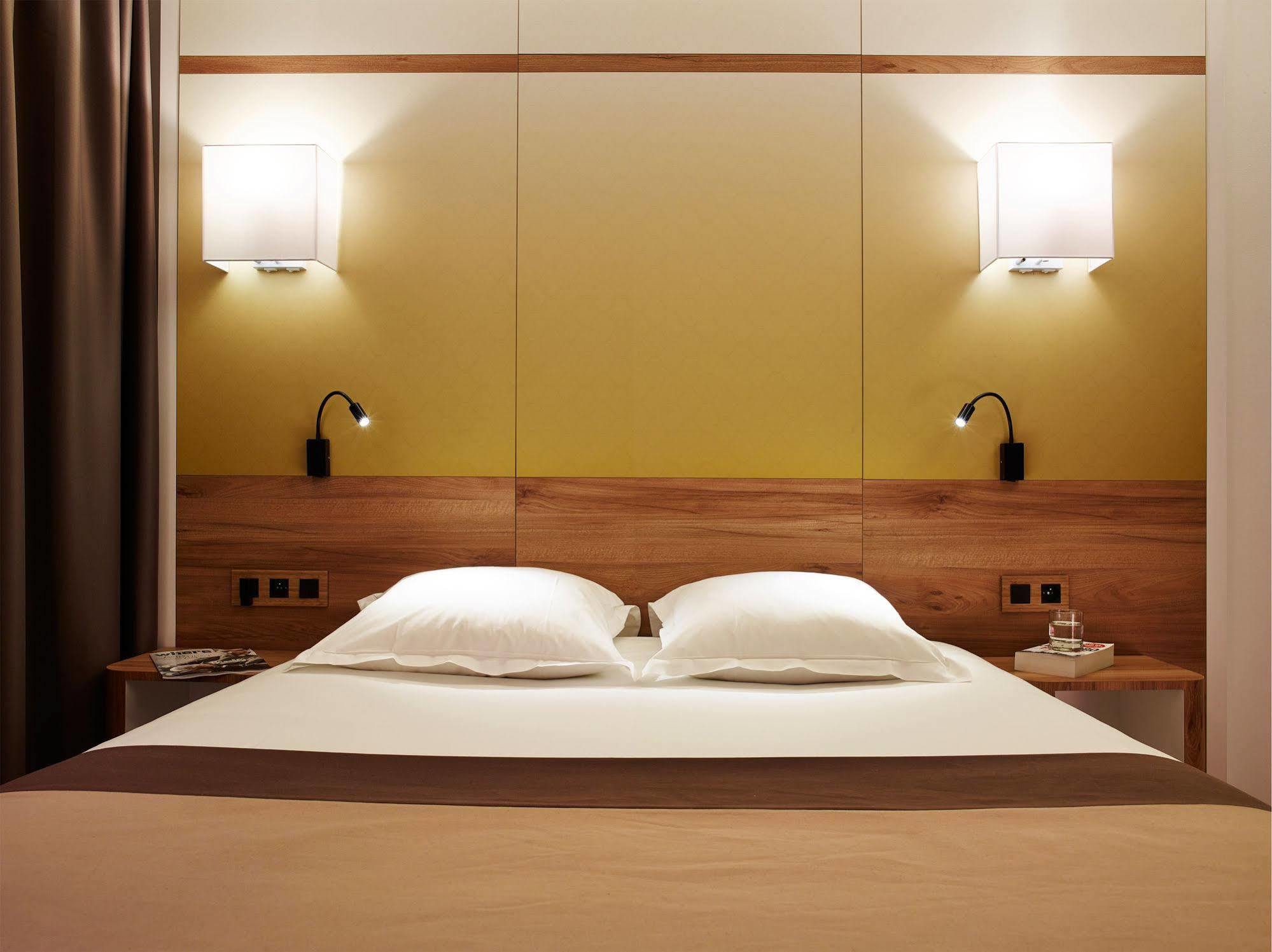 Median Porte De Versailles Hotel 3*