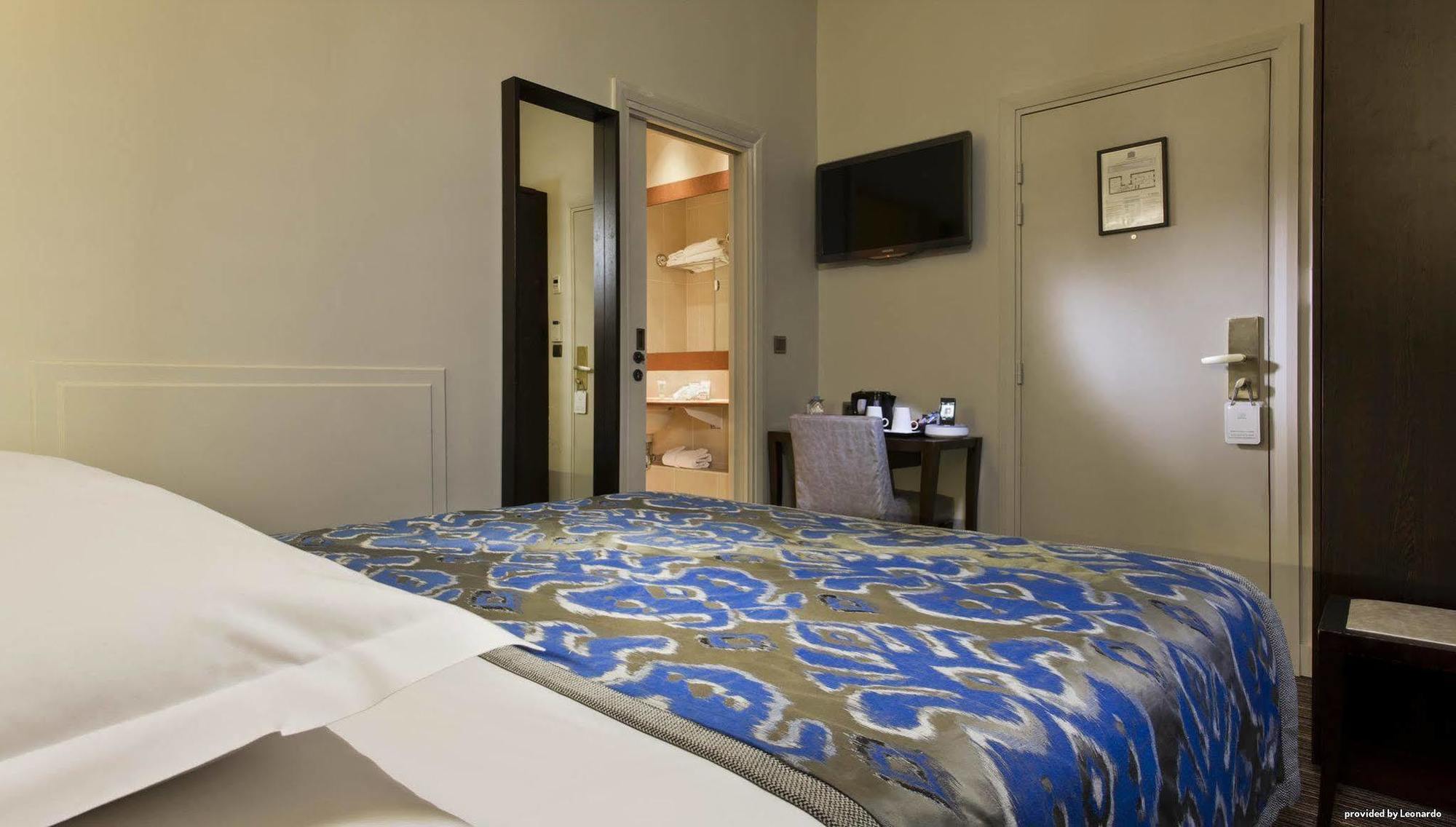 Hotel Louvre Opéra Parigi