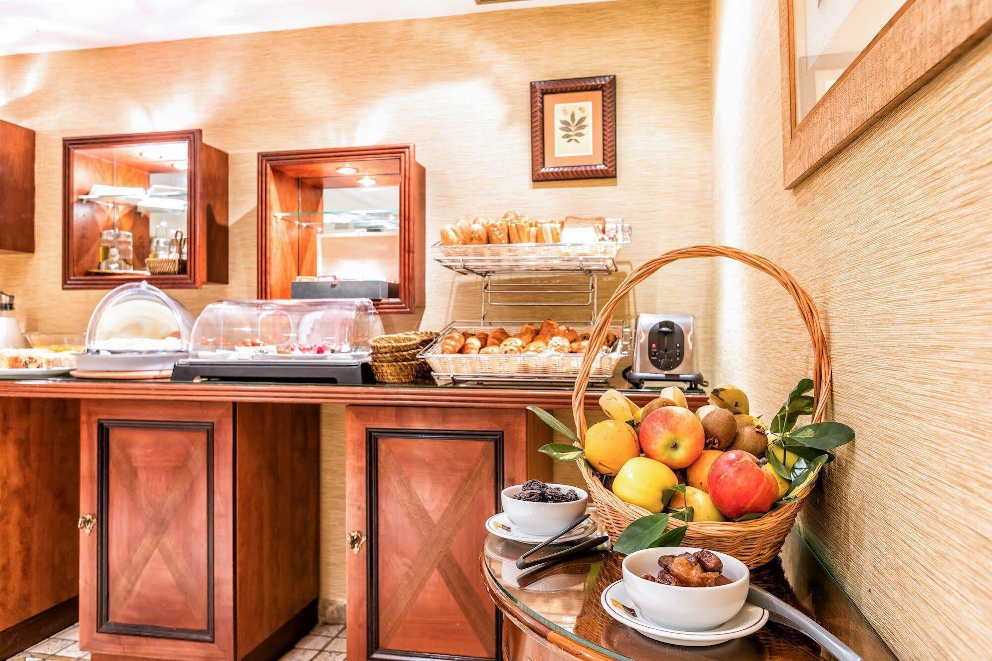 Montparnasse Hotel Paris