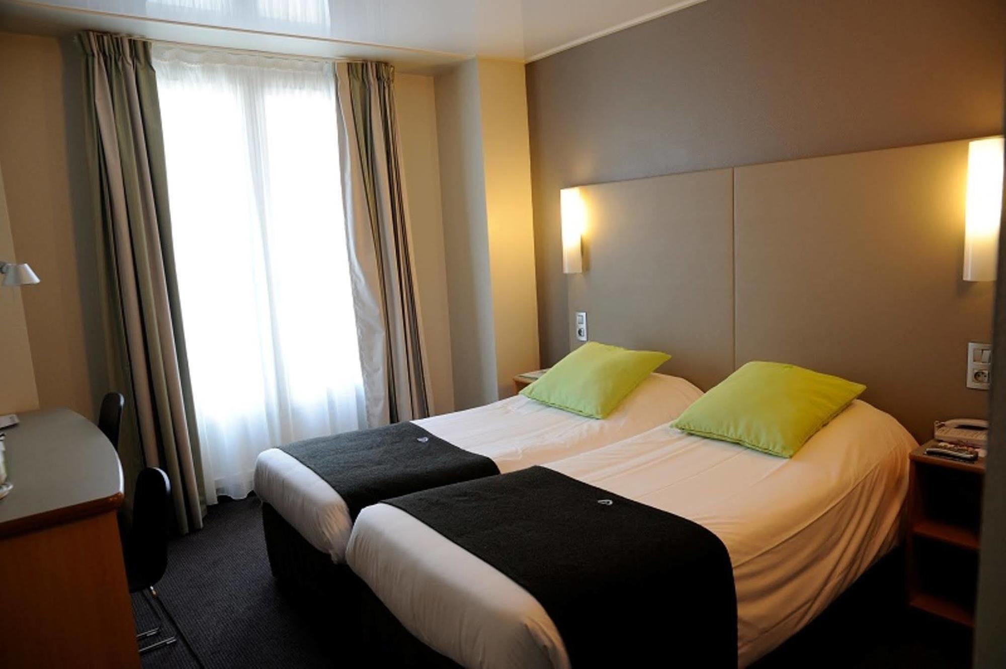 Campanile 14 - Maine Montparnasse Hotel 3*