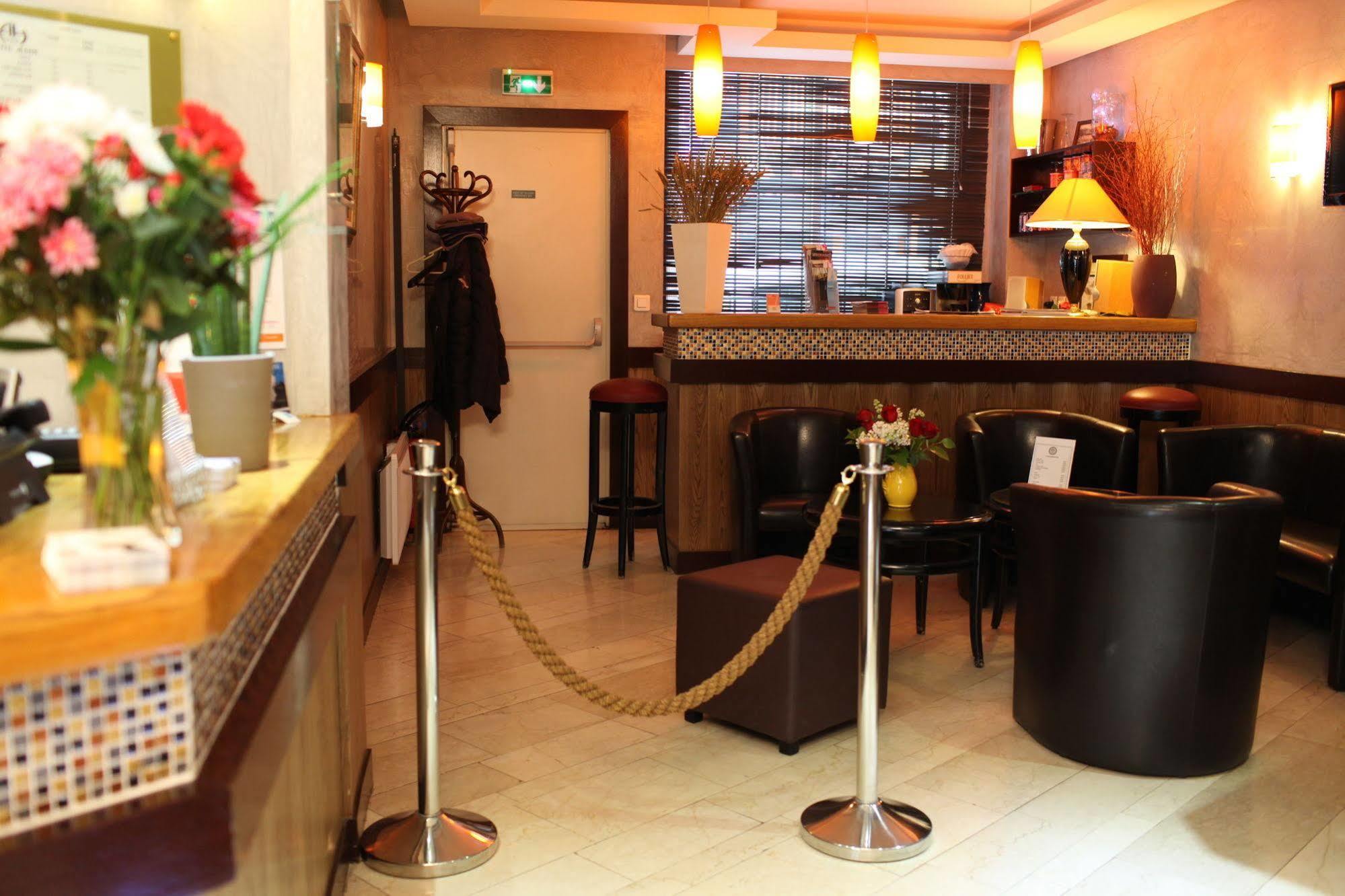 Alane Hotel
