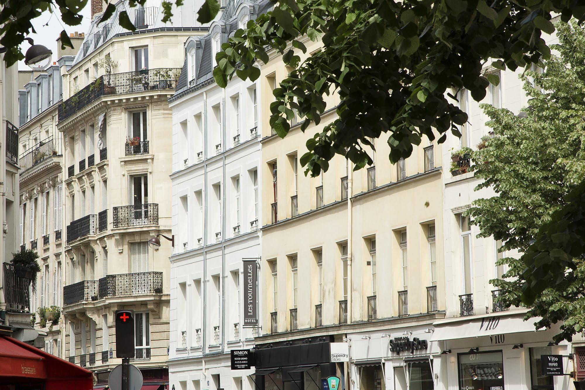 Hotel Les Tournelles Parigi