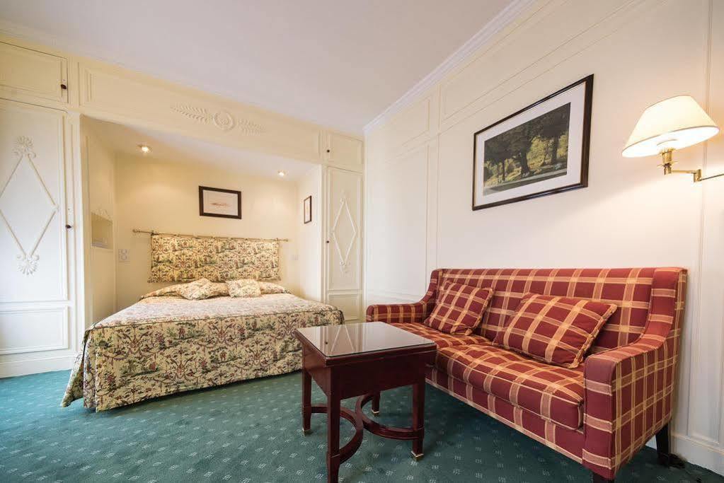 Hotel Du Pré