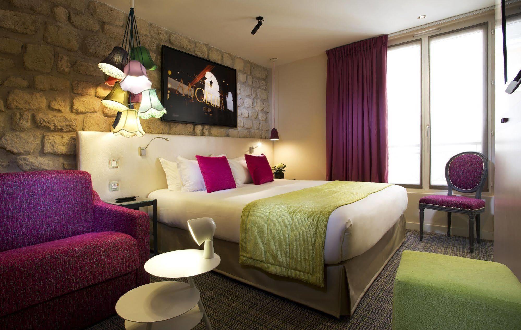 Atmospheres Hotel 4*