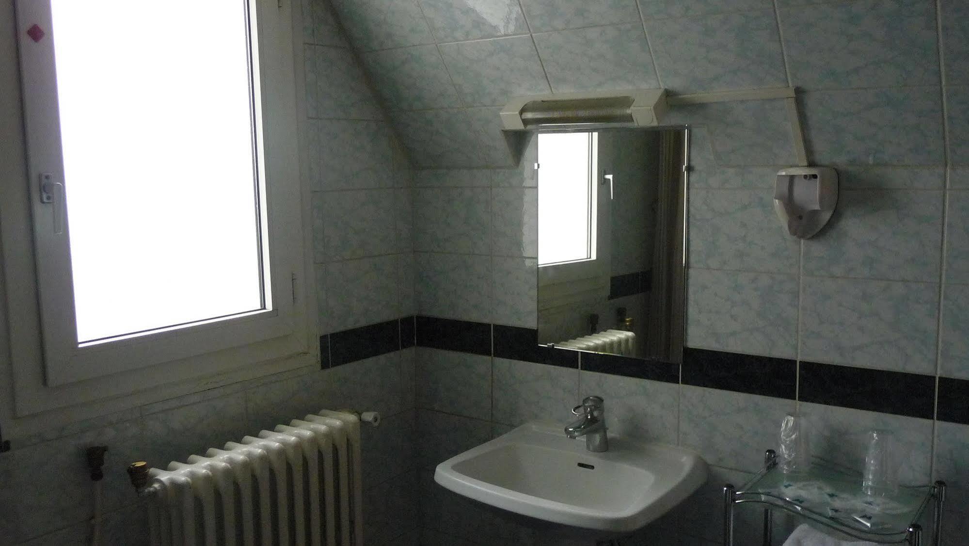 Hotel Ambassadeur Parigi