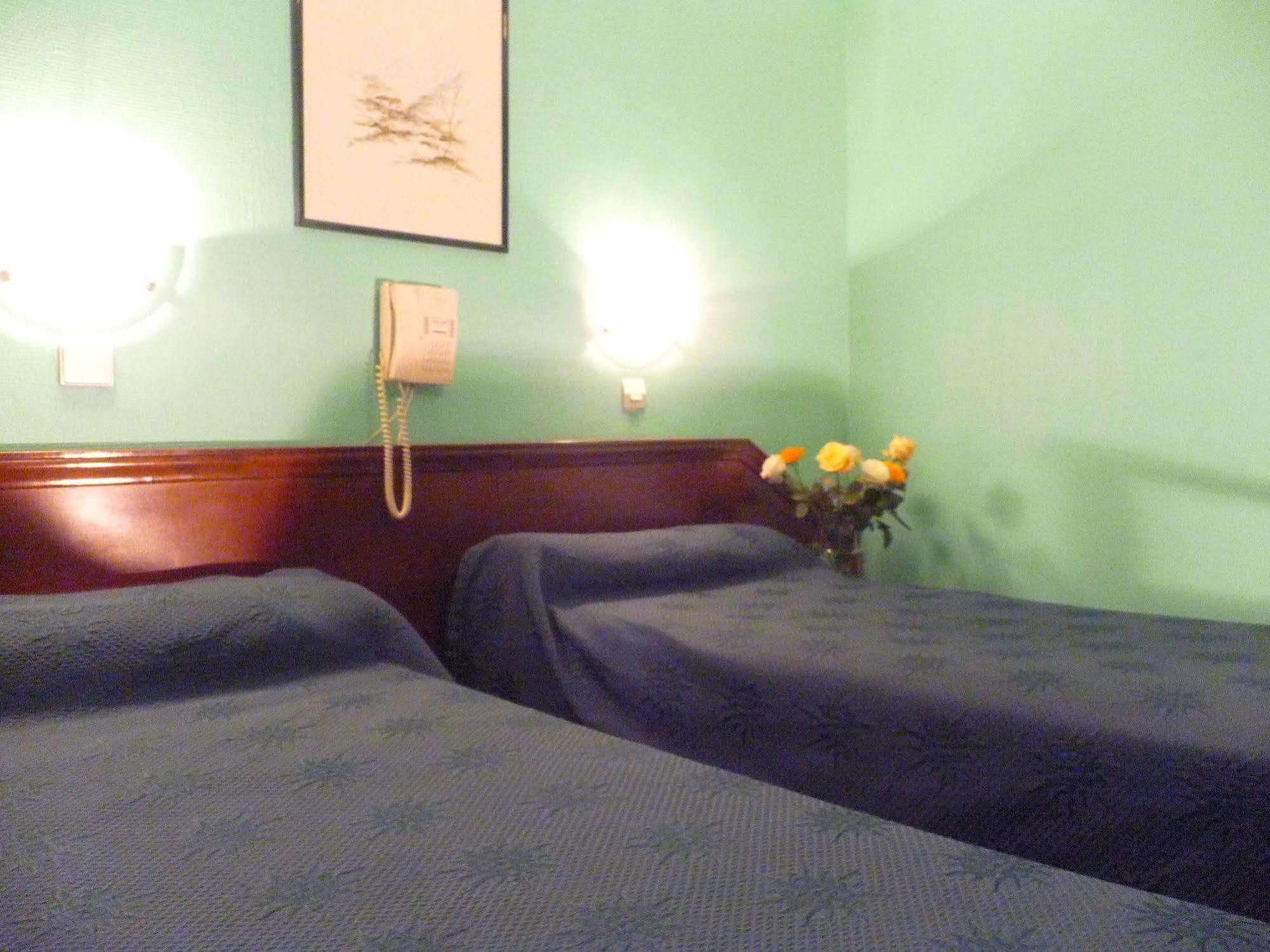 Ambassadeur 3* Parigi