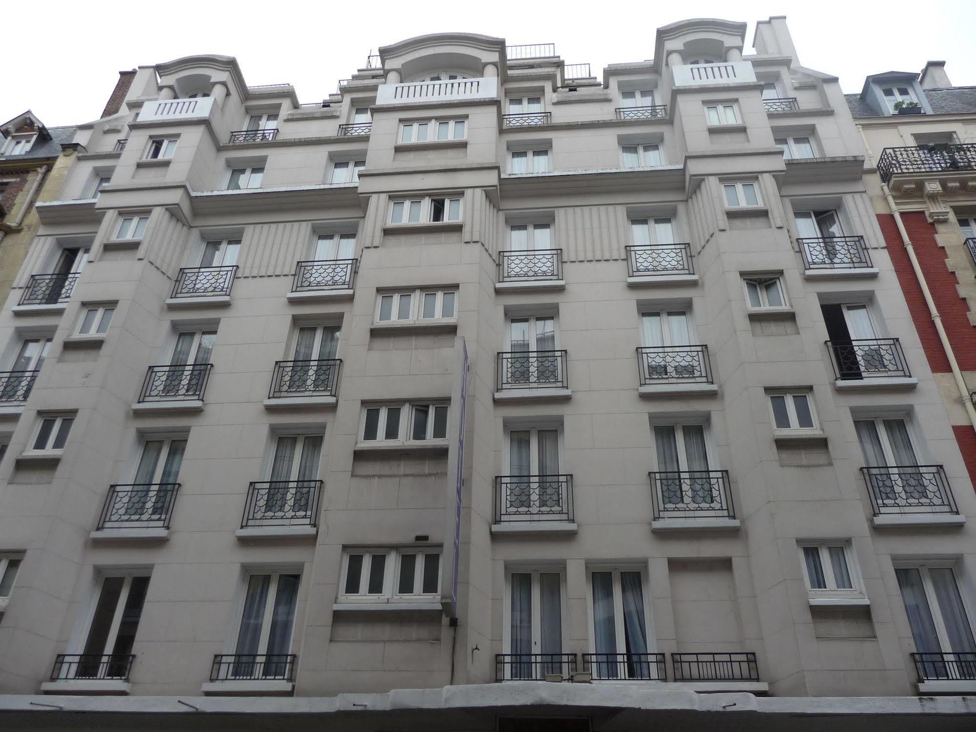 Ambassadeur 3* Parigi