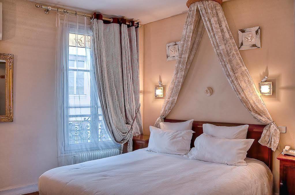 Hotel De La Motte Picquet 3*