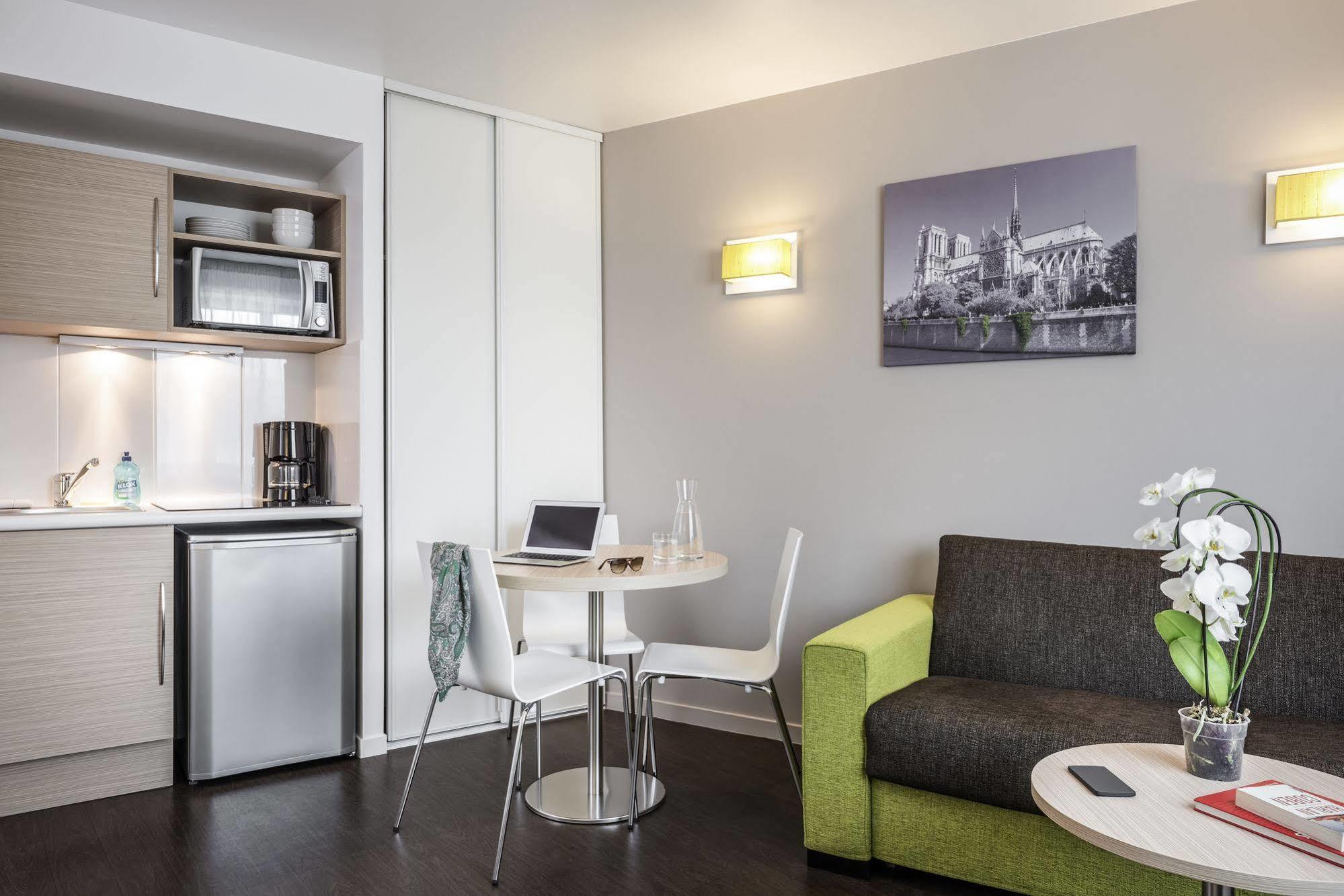 Adagio Access Reuilly Aparthotel 3*