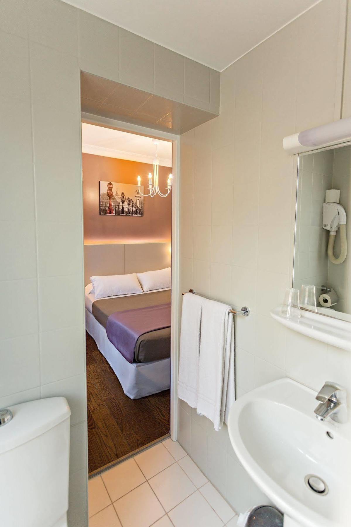 Modern 2* Parigi