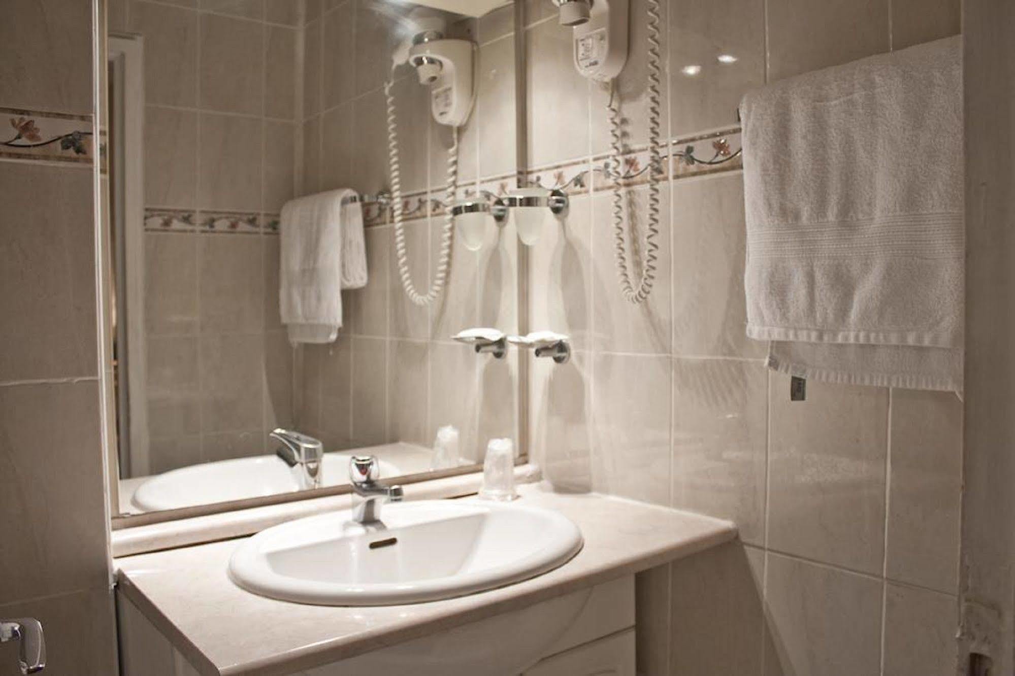 Hotel Hippodrome 2*