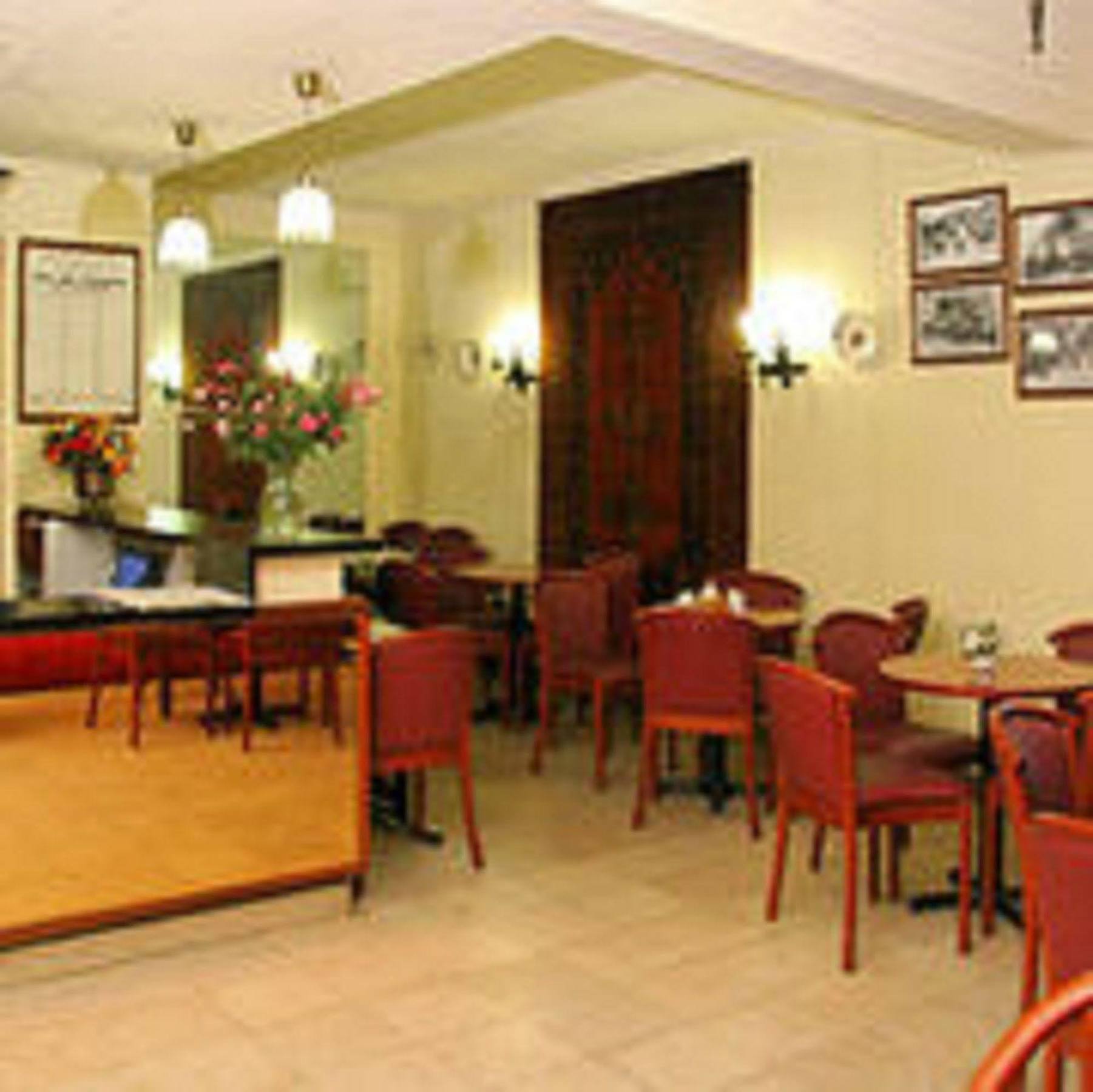 Hotel Camelia International 2*