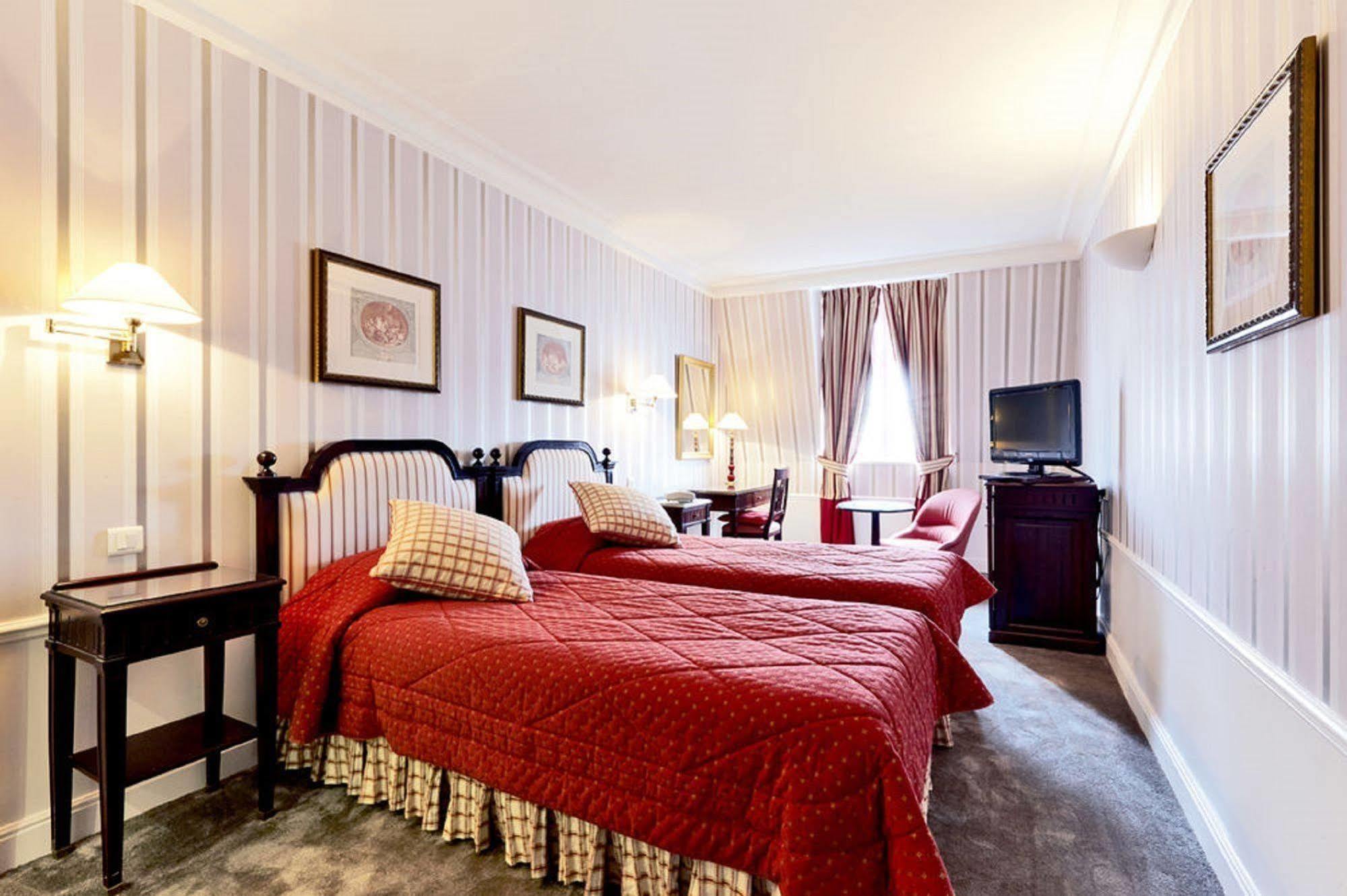 Golden Tulip Washington Opera Hotel 4*