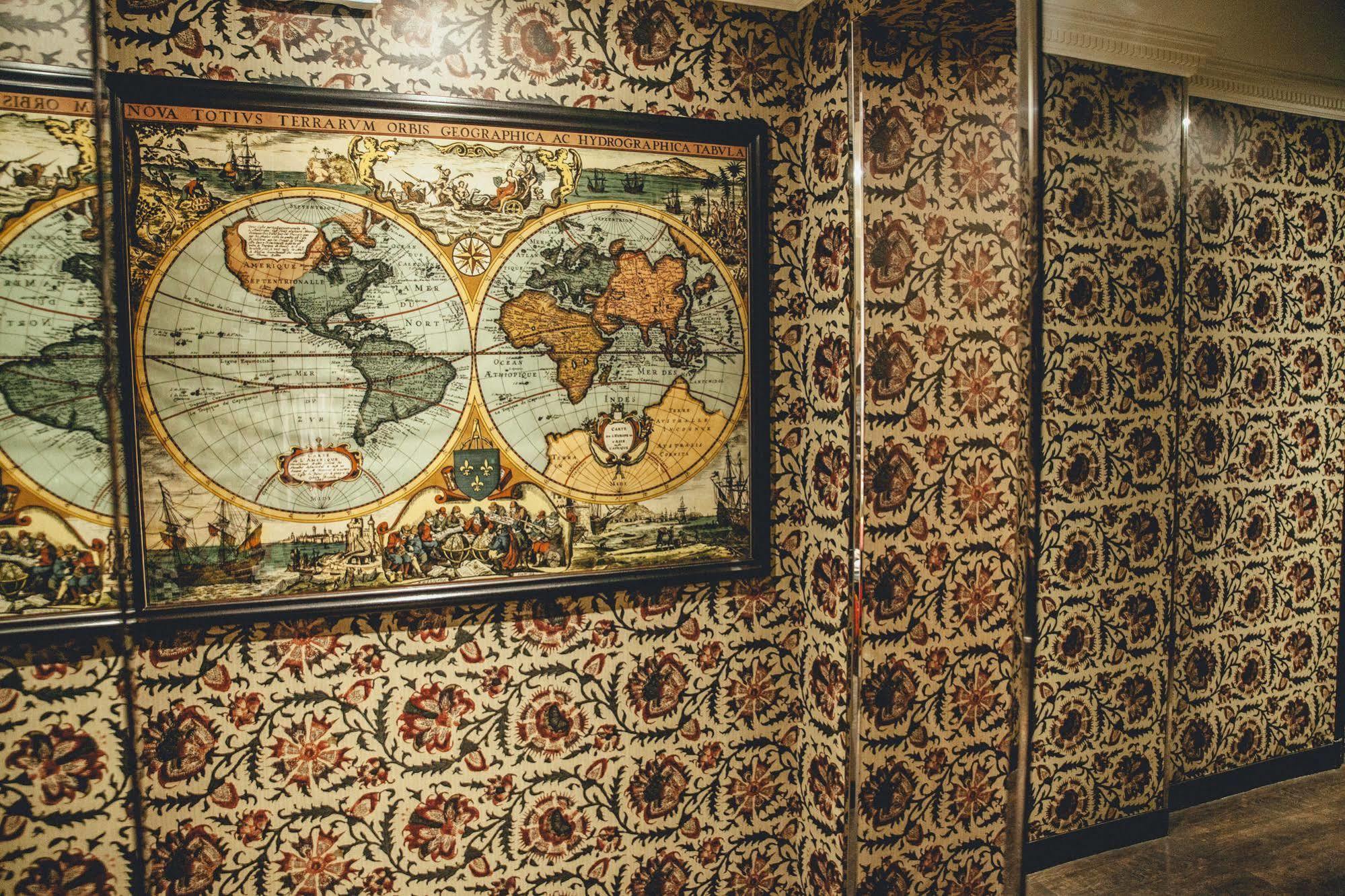 Hotel Du Continent