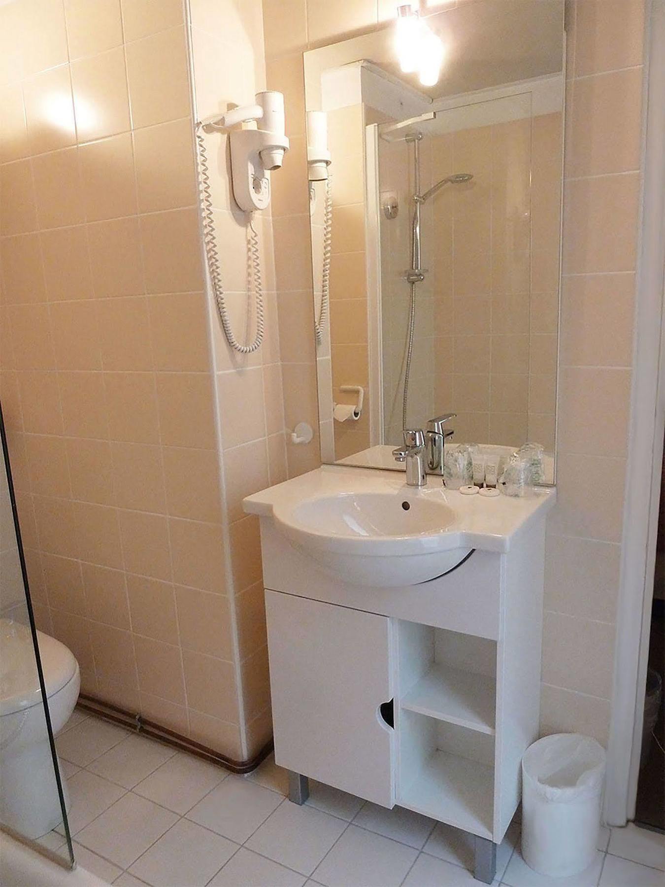 Des 3 Colleges Hotel 3*