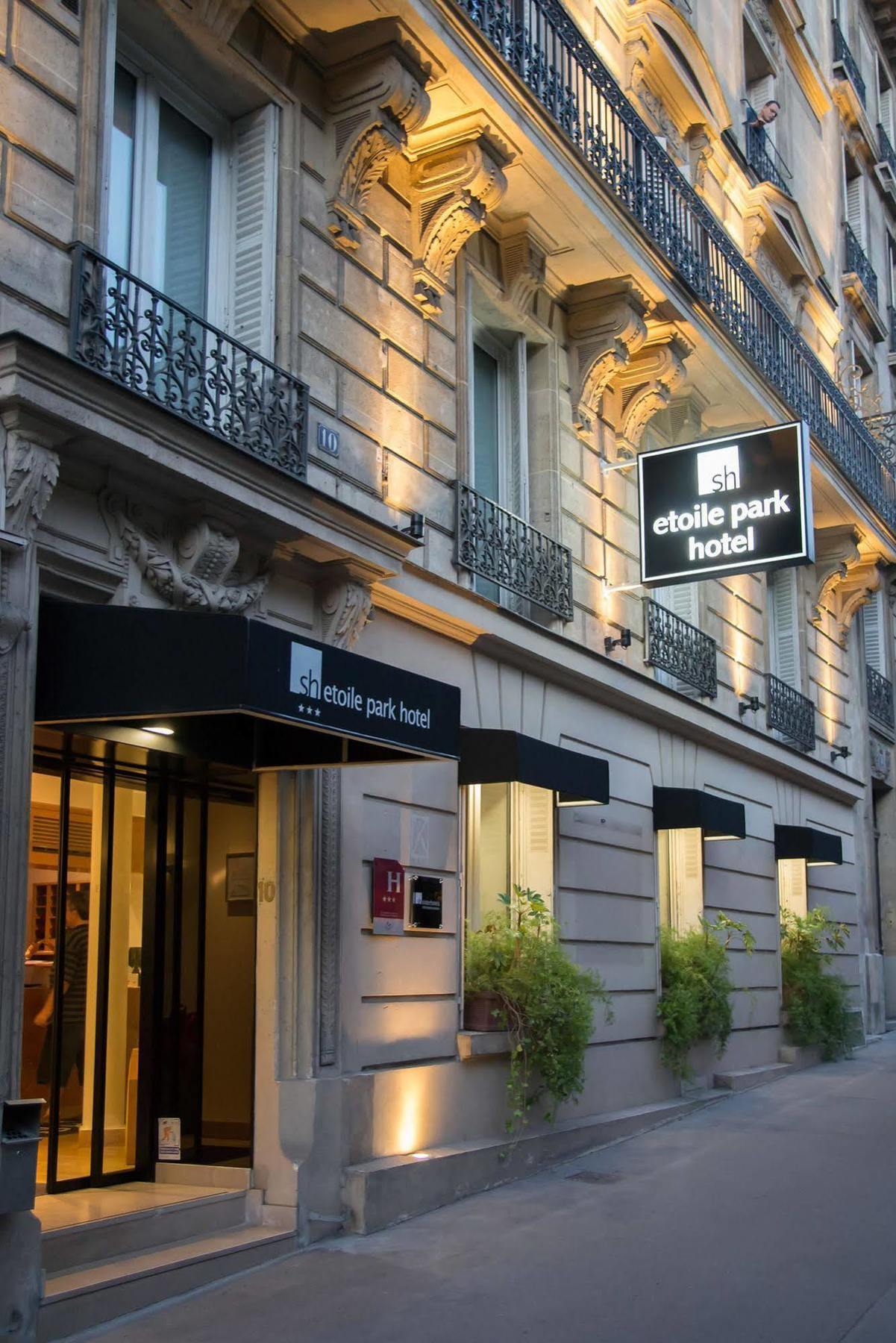Etoile Park Hotel 3*