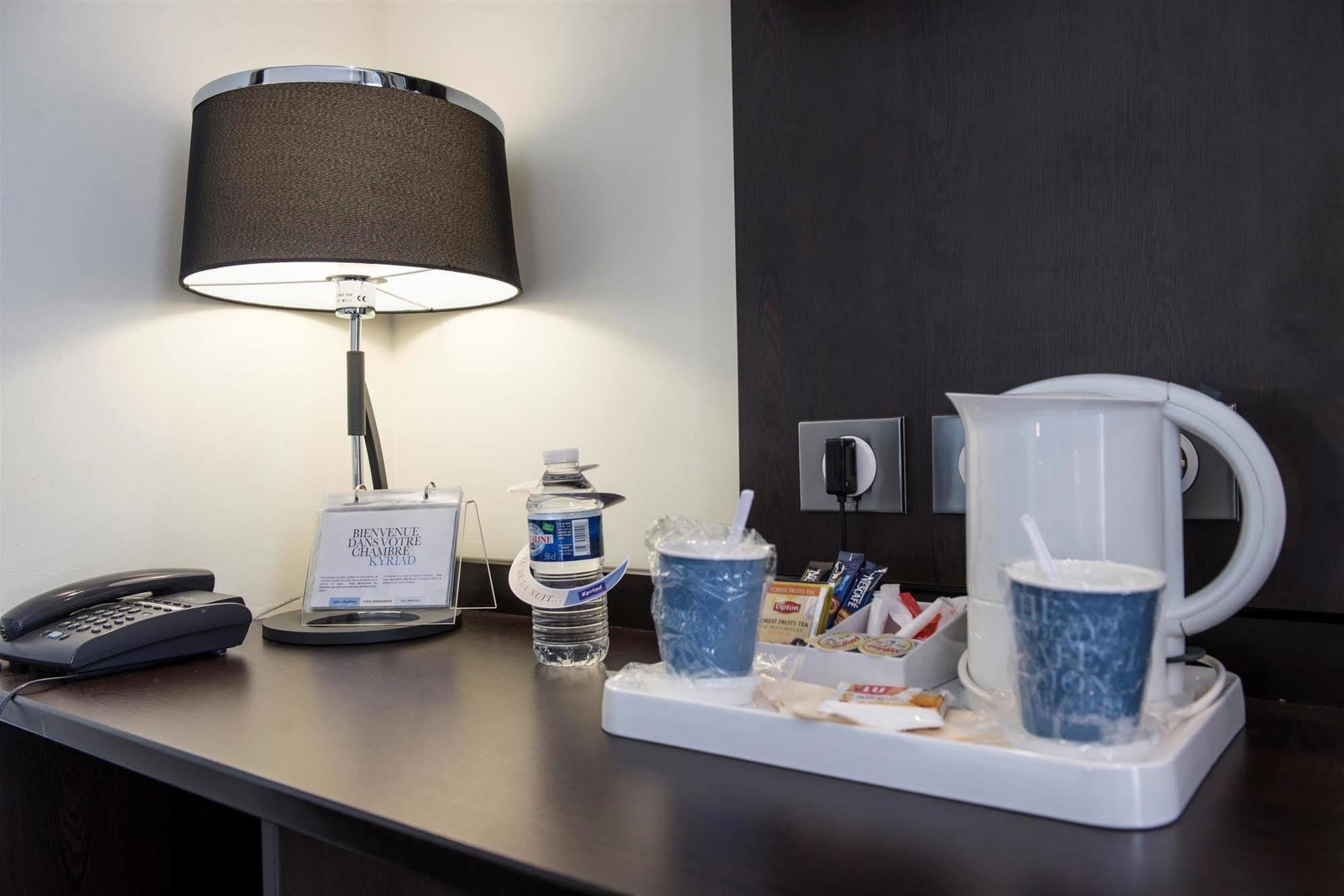 Kyriad 10 - Gare De L'est Hotel 3*