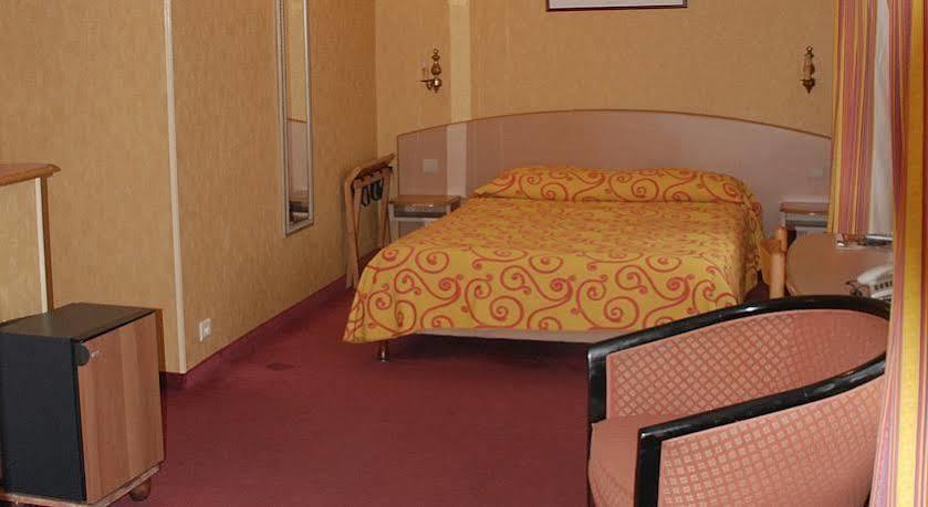 Transcontinental Hotel