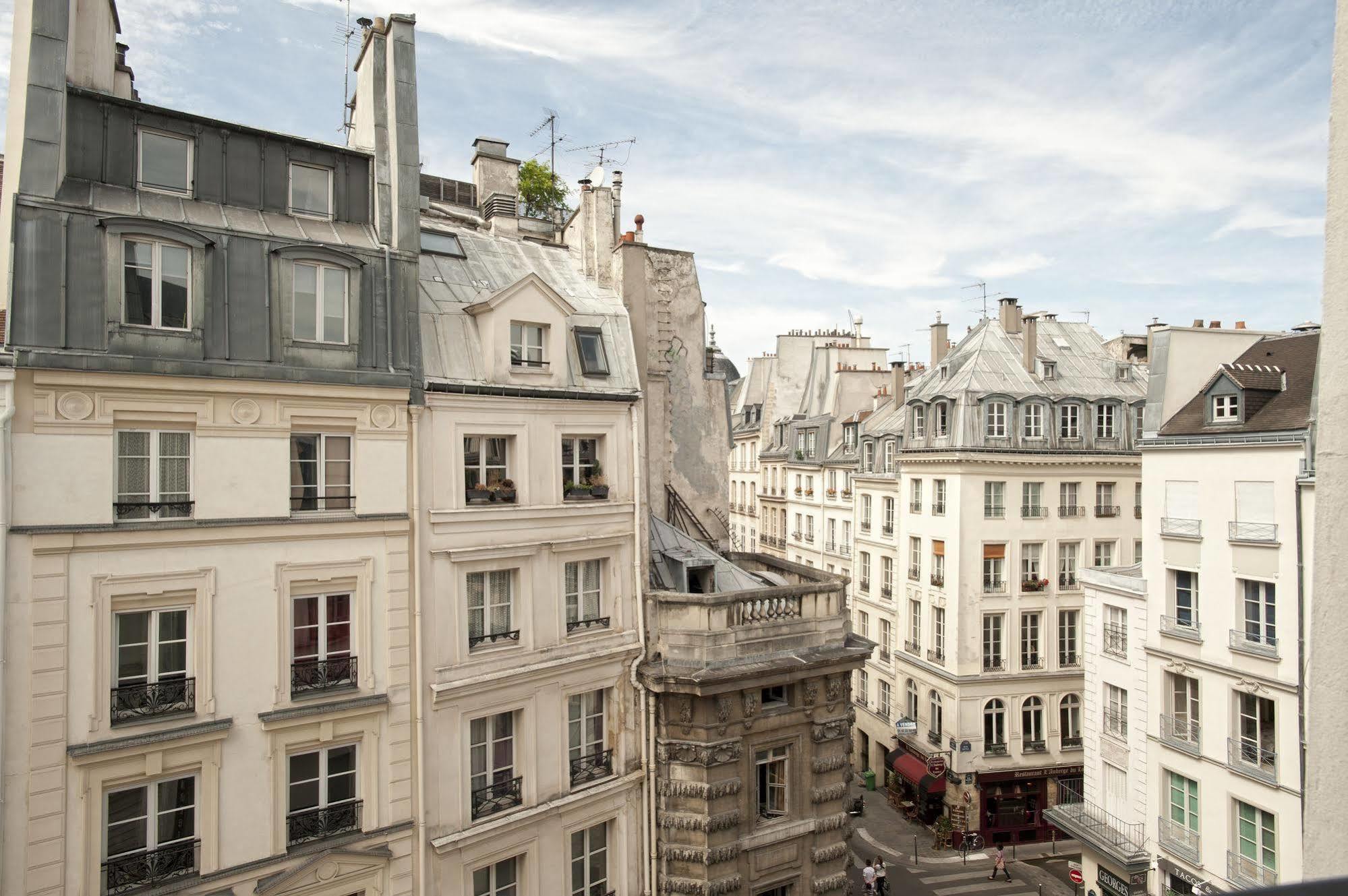 Boutique Konfidentiel 4* Parigi