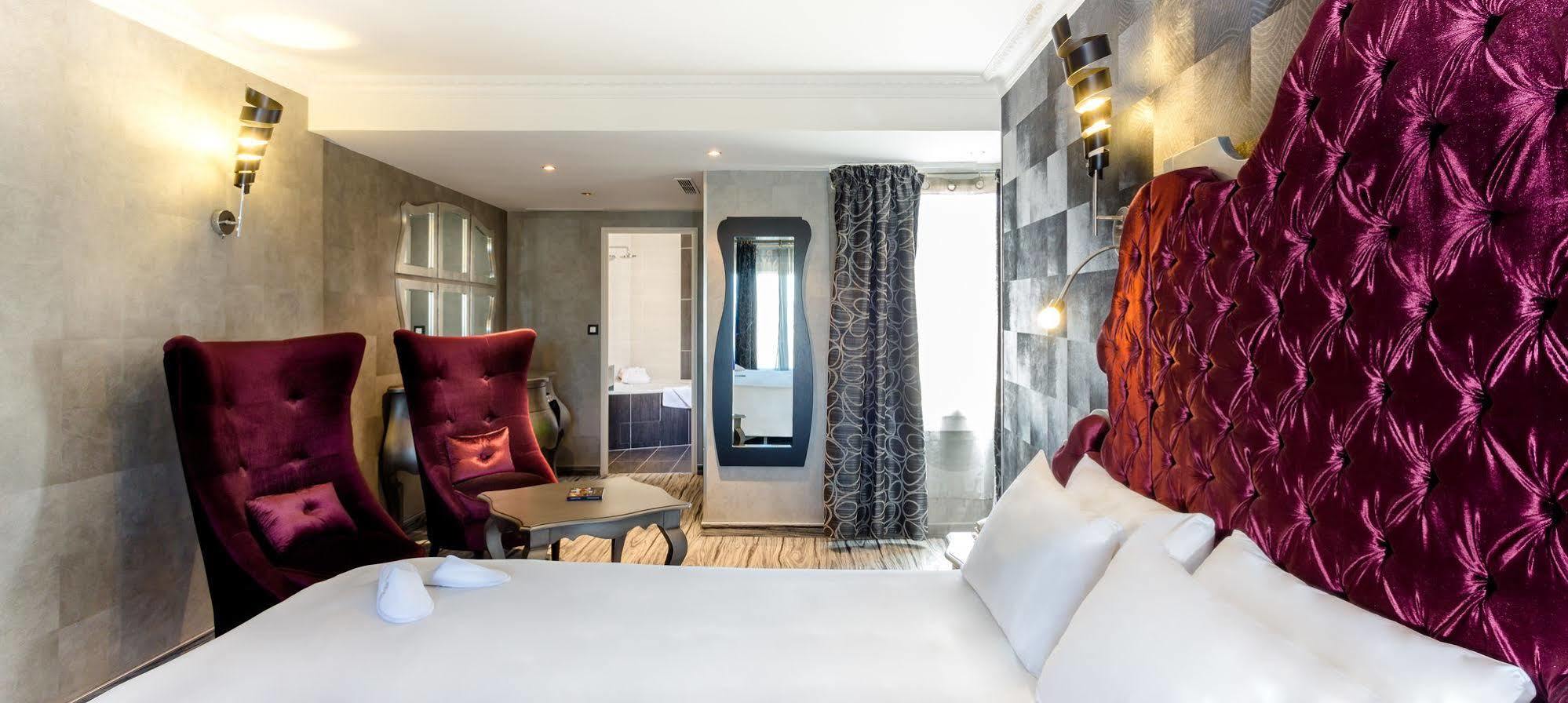 Western Opéra Batignolles Hotel