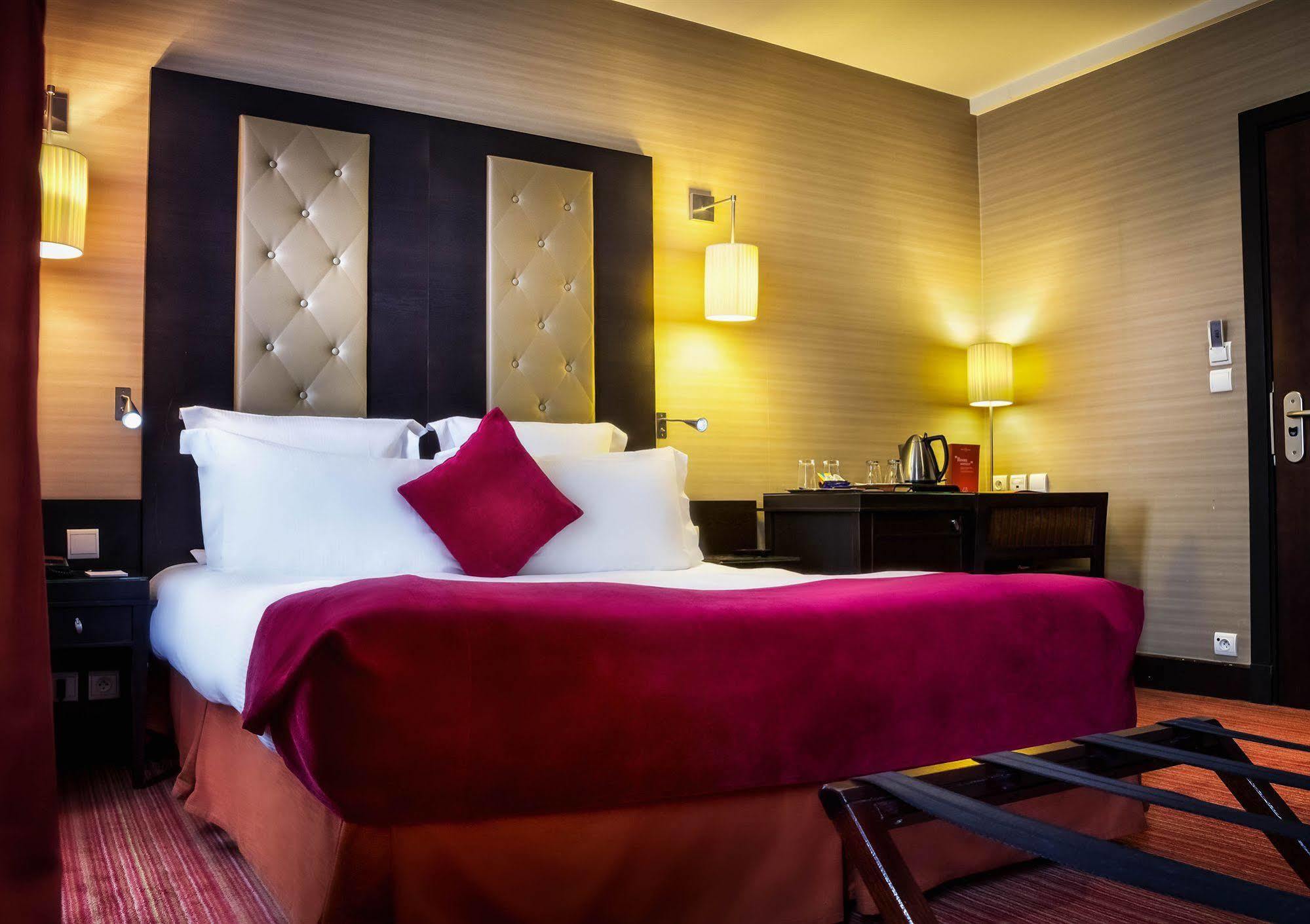 Elysées Bassano 4*