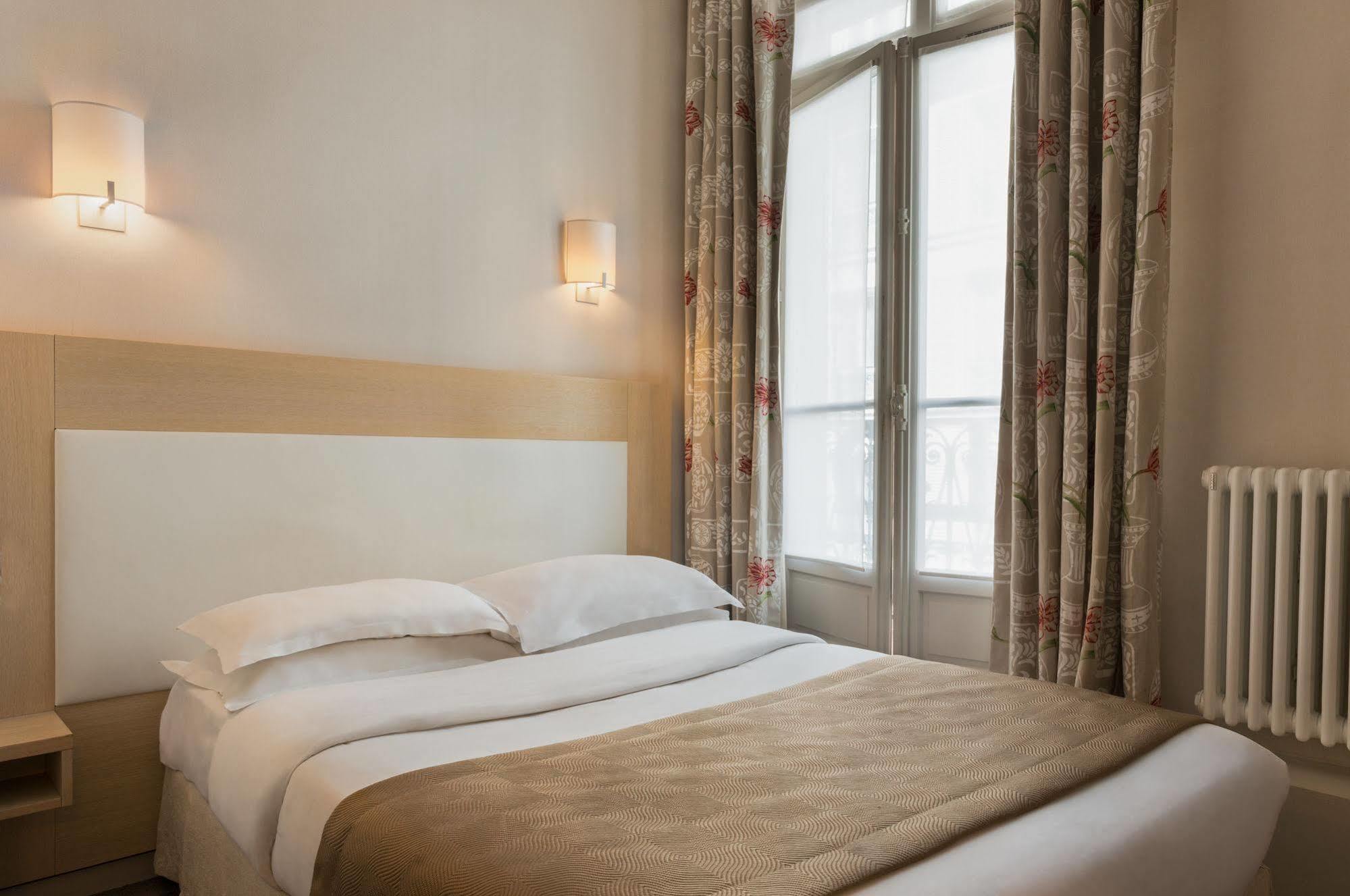 Hotel Du Savoir 3*
