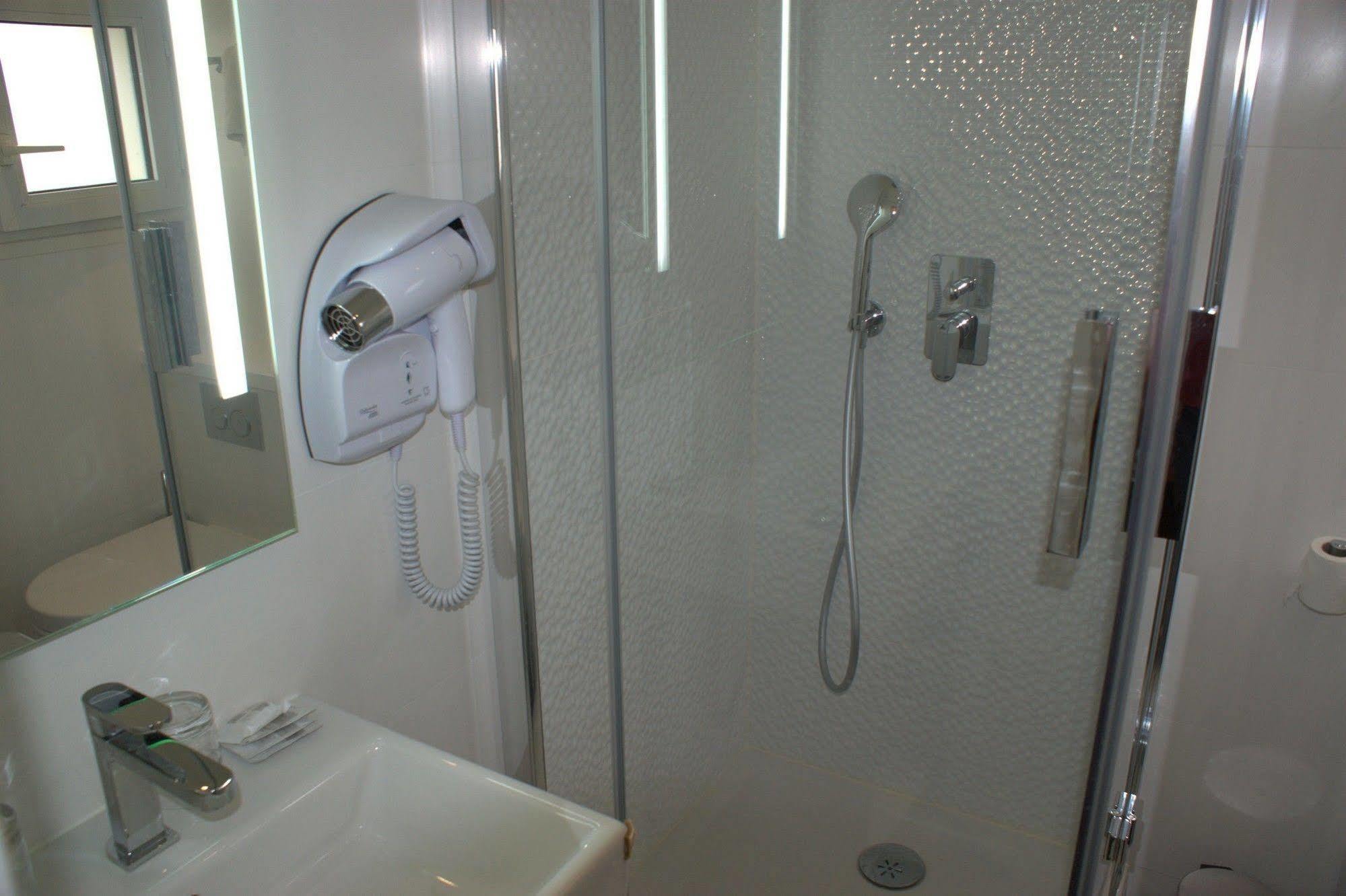 Hotel Little 2*